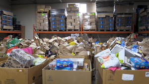 Amid mounting demand, London Food Bank celebrates record Thanksgiving food drive