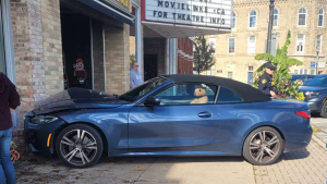 Car mounts sidewalk and hits building in downtown Goderich