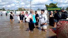 Bahía Blanca: Residents flee homes in flooded Argentine city