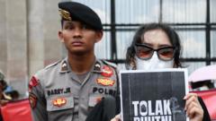 Anger as Indonesia law allows military bigger role in government