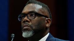 Chicago mayor signs order to resist potential Trump crackdown