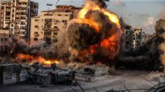 Israeli forces near Gaza City centre as Hamas reportedly prepares for street-to-street fighting