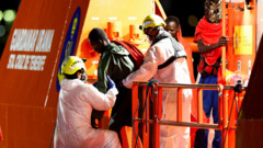 More than 80 migrants feared dead after boat rescued off Canary Islands